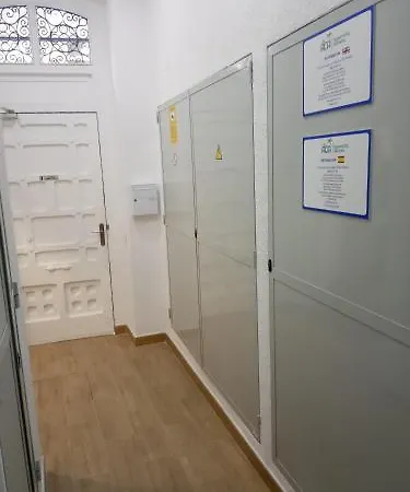 Center 公寓式酒店 阿利坎特