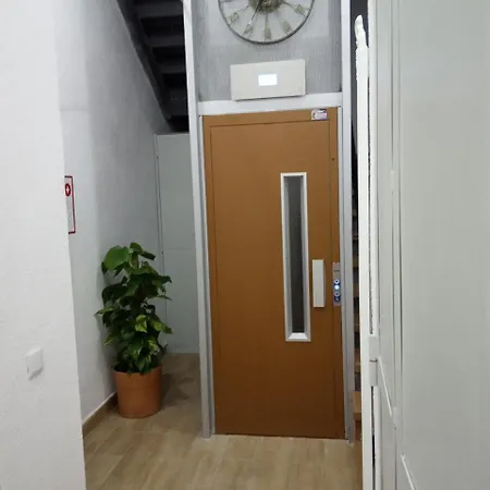 Center 公寓式酒店 阿利坎特