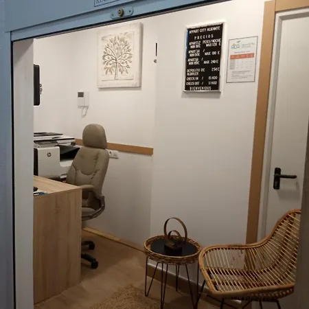 Center 公寓式酒店 阿利坎特
