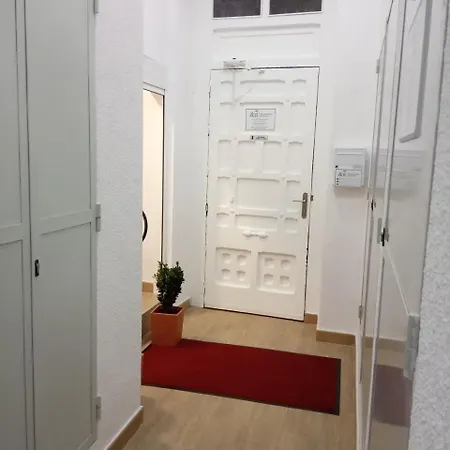 Center 2*